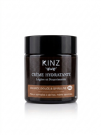 Texture fondante de la crème hydratante visage bio Kinz à l'amande douce et à la spiruline